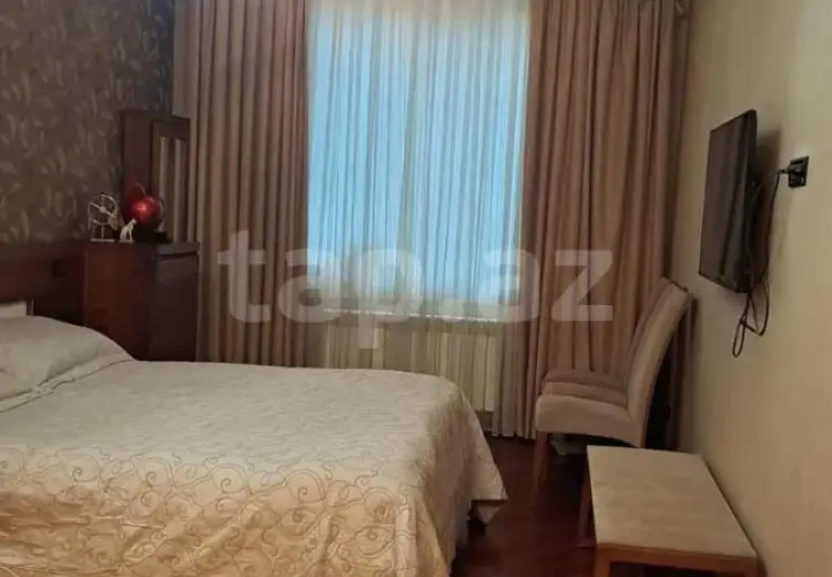 3 otaqlı mənzil , Bakı