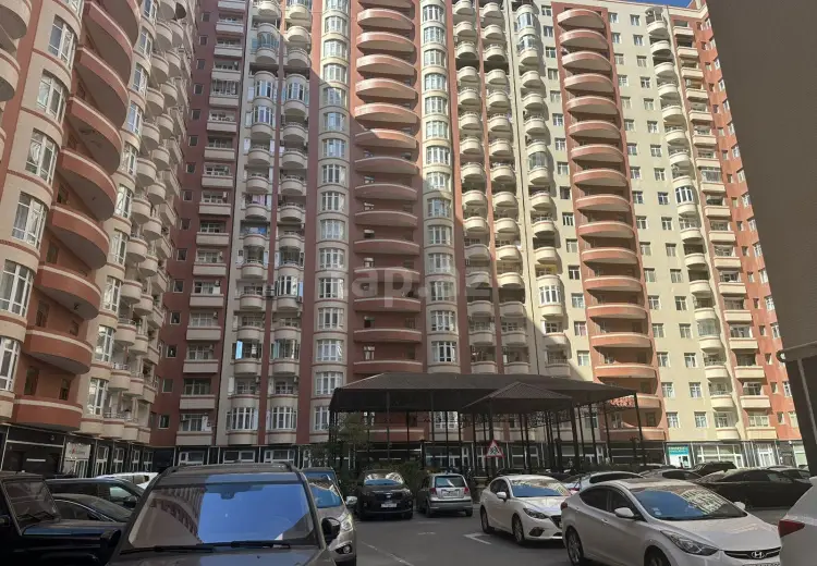 3 otaqlı mənzil , Badamdar qəs., Səbail, Bakı