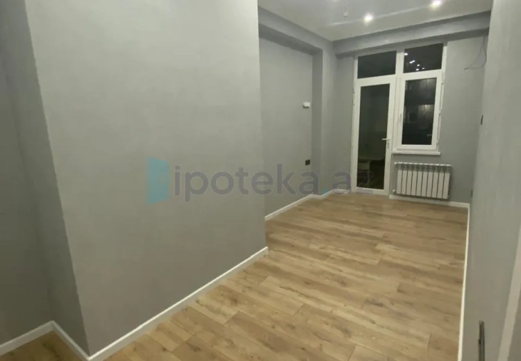 2 otaqlı mənzil Satılır, Şəki