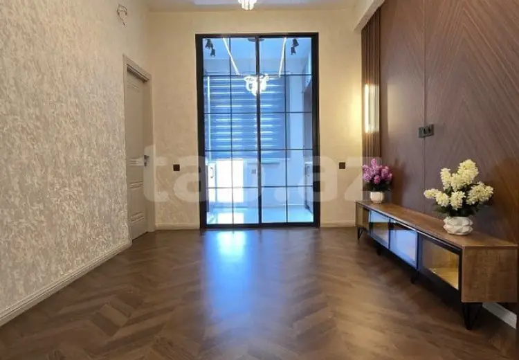 3 otaqlı mənzil , Xırdalan