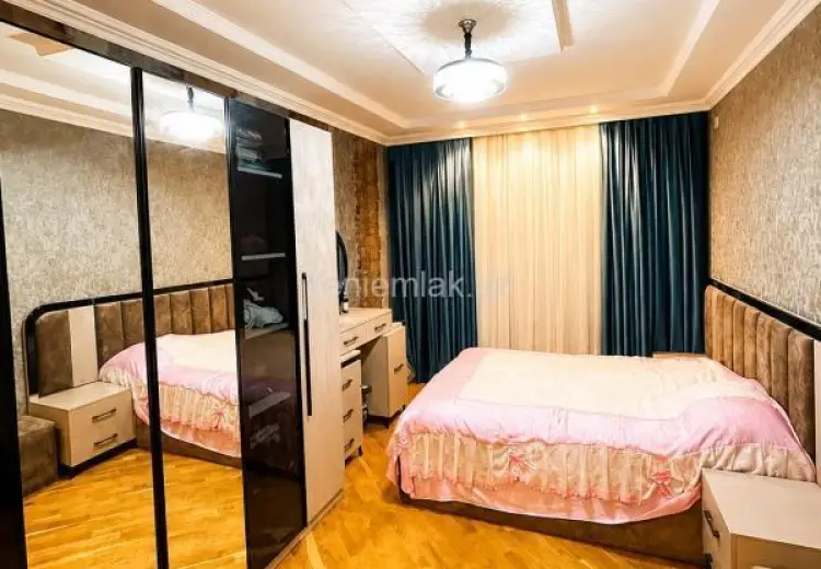 4 otaqlı mənzil Satılır, Əhmədli, Xətai, Bakı