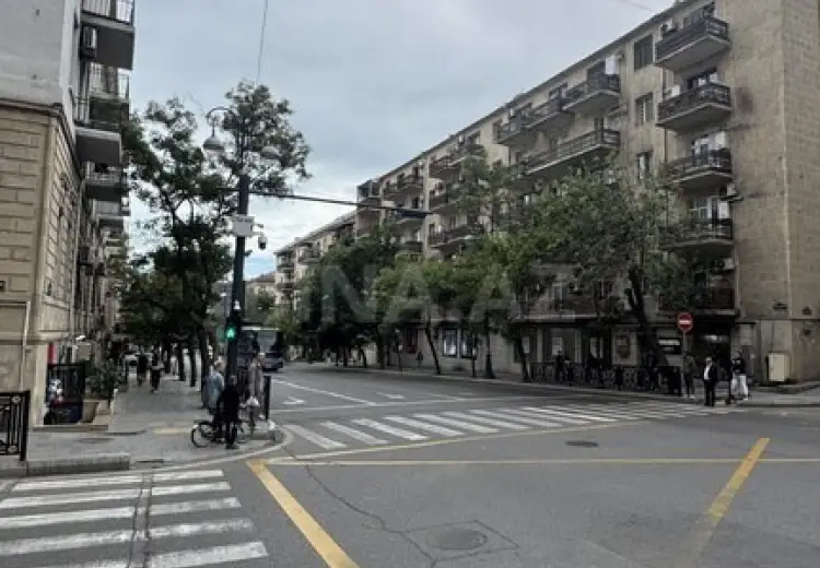 450 m² Obyekt / Ofis Satılır, Nəsimi, Bakı