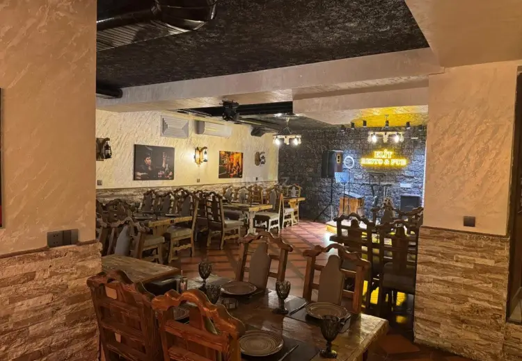 250 m² Obyekt / Ofis Satılır, Laçın