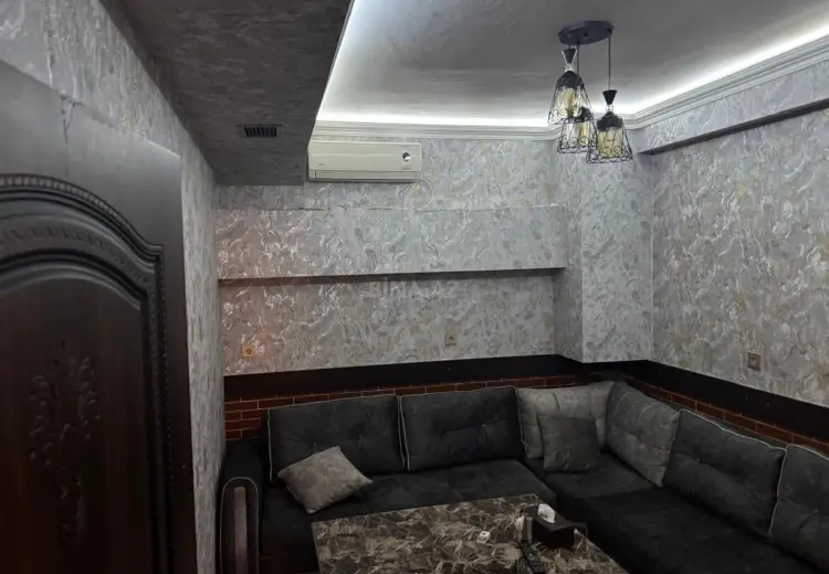 250 m² Obyekt / Ofis Satılır, Laçın
