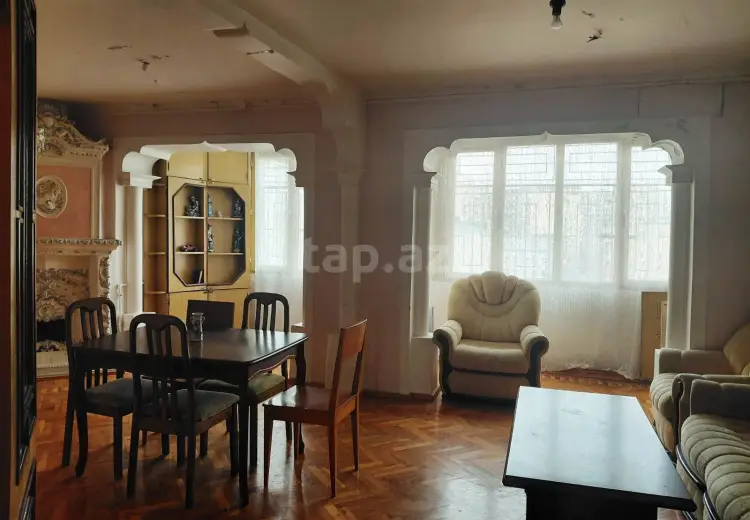 4 otaqlı mənzil , Bakı