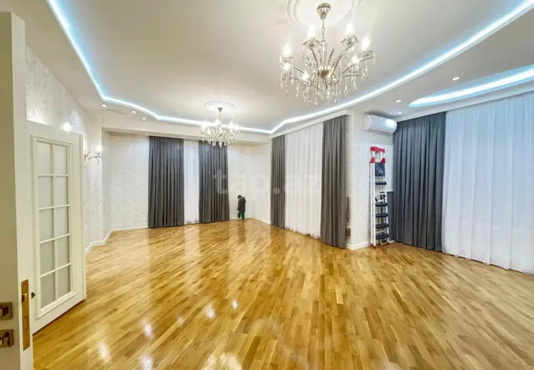 4 otaqlı mənzil , Bakı