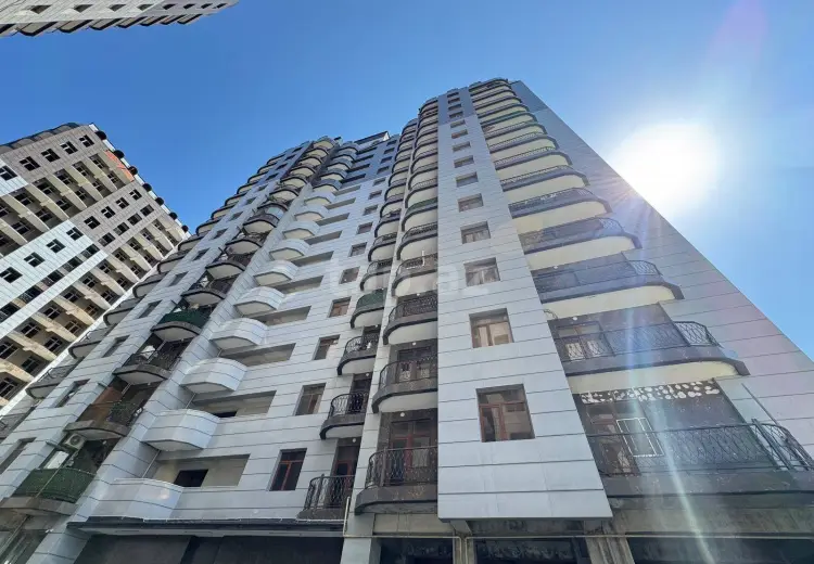 3 otaqlı mənzil , Bakı