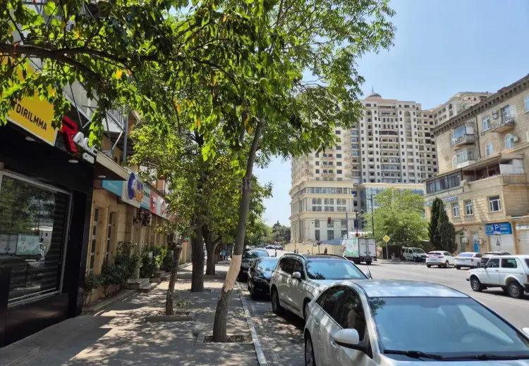 130 m² Obyekt / Ofis Satılır, Yasamal, Bakı