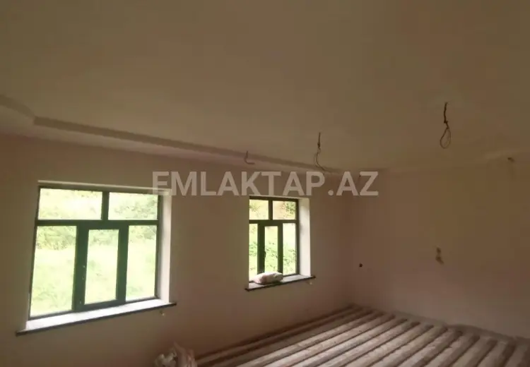 4 otaqlı mənzil Satılır, Quba