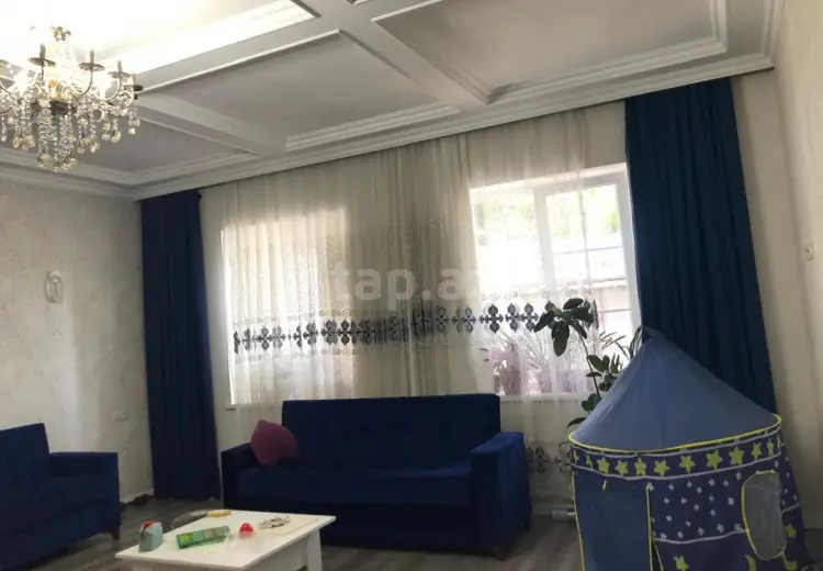 8 otaqlı mənzil , Zaqatala