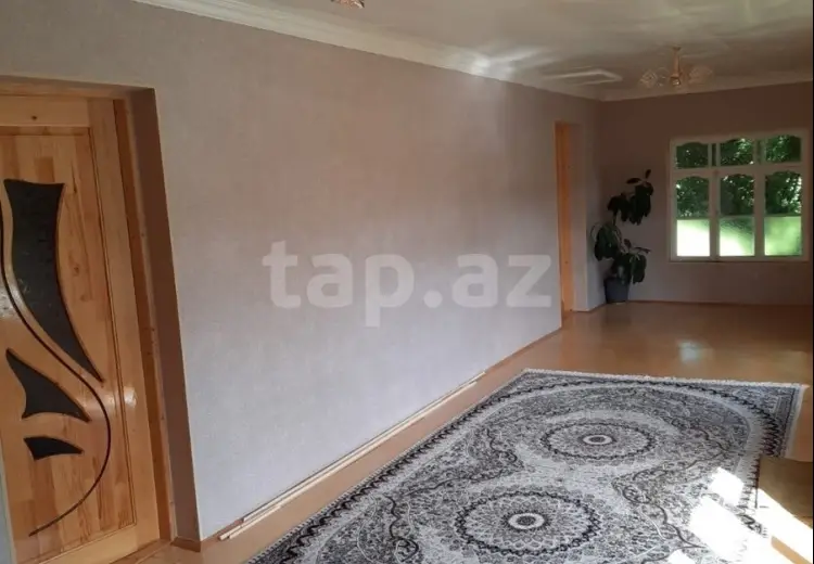4 otaqlı mənzil , Şəki