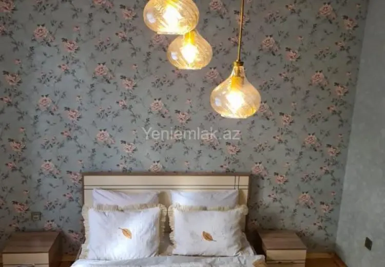 6 otaqlı mənzil Satılır, Qəbələ