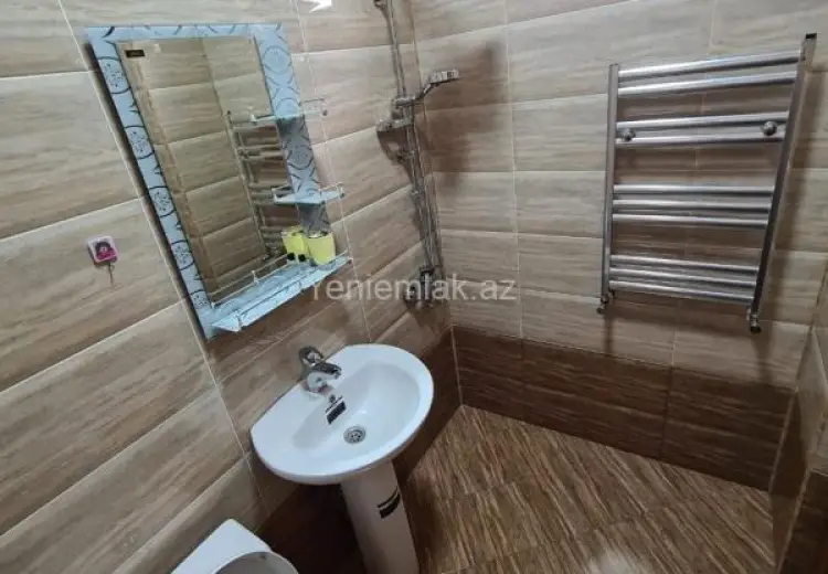 6 otaqlı mənzil Satılır, Qəbələ