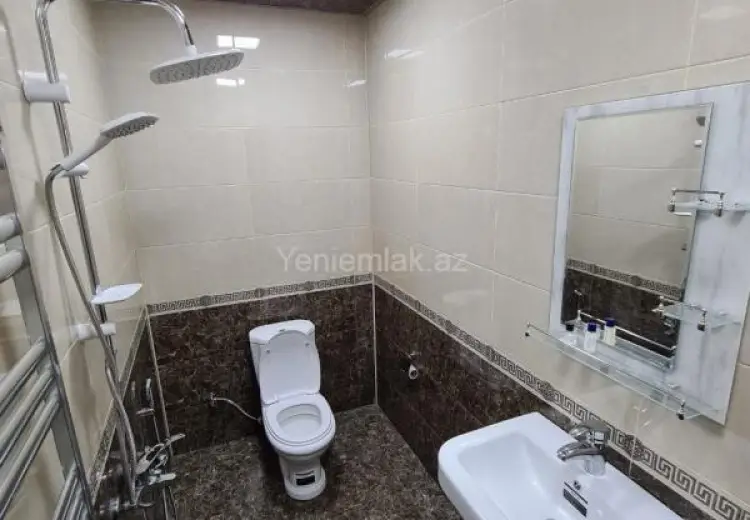 6 otaqlı mənzil Satılır, Qəbələ