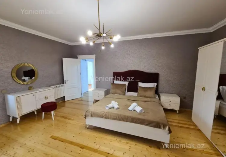 6 otaqlı mənzil Satılır, Qəbələ