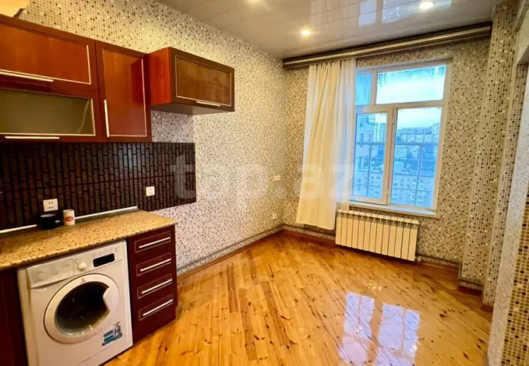3 otaqlı mənzil , Bakı