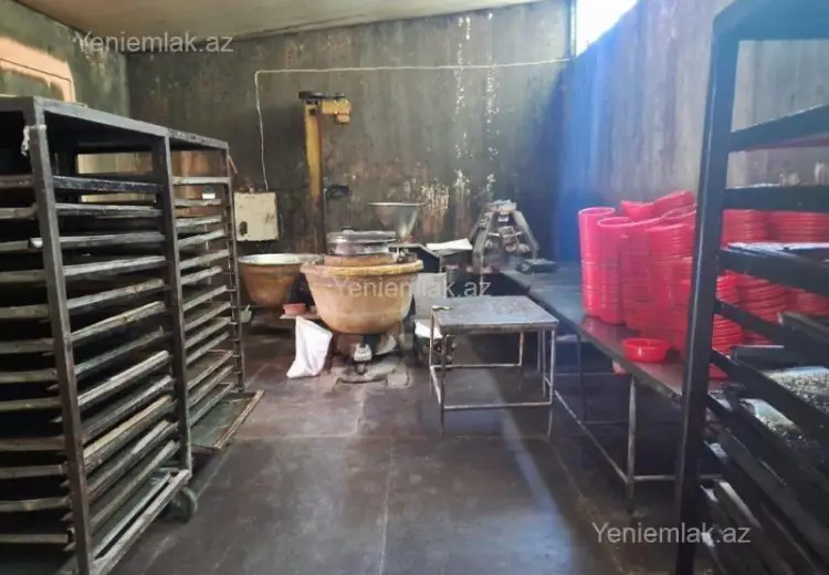 63 m² Obyekt / Ofis Satılır, Bərdə