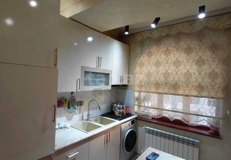 2 otaqlı mənzil , Bakı