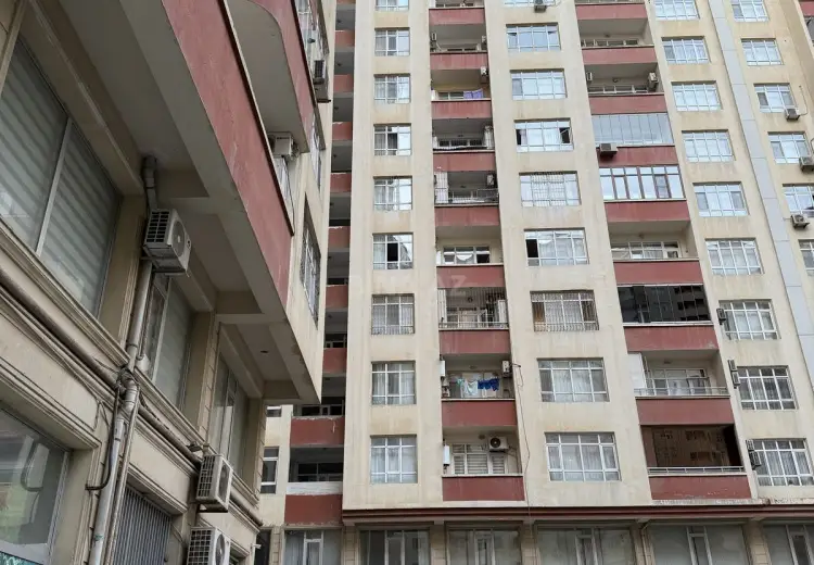 3 otaqlı mənzil Satılır, Yeni Yasamal qəs., Yasamal, Bakı