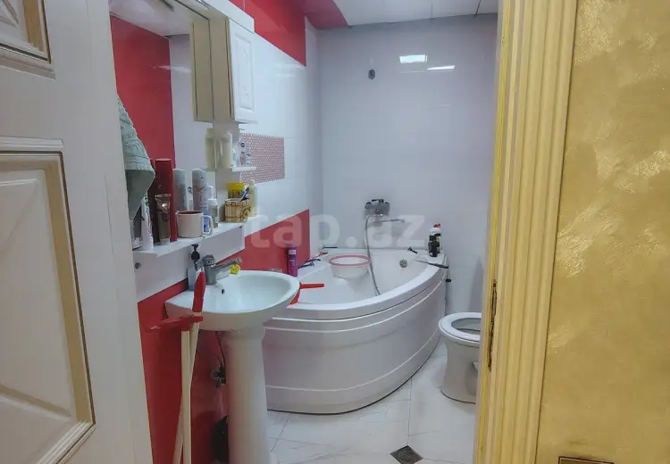 3 otaqlı mənzil , Bakı