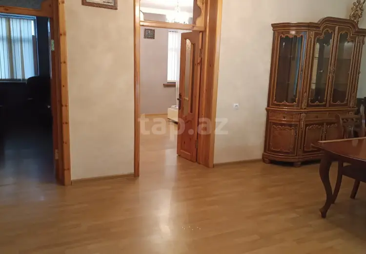 4 otaqlı mənzil , Gəncə