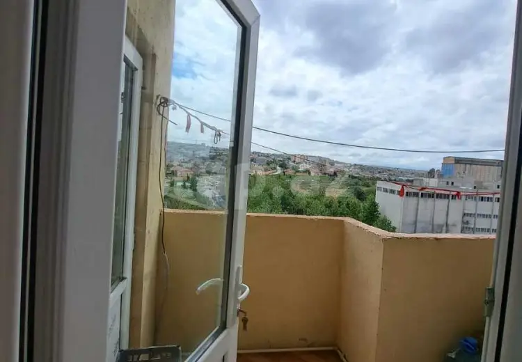 3 otaqlı mənzil , Xırdalan