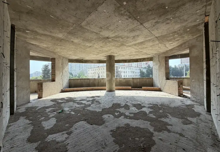 4 otaqlı mənzil , Bakı