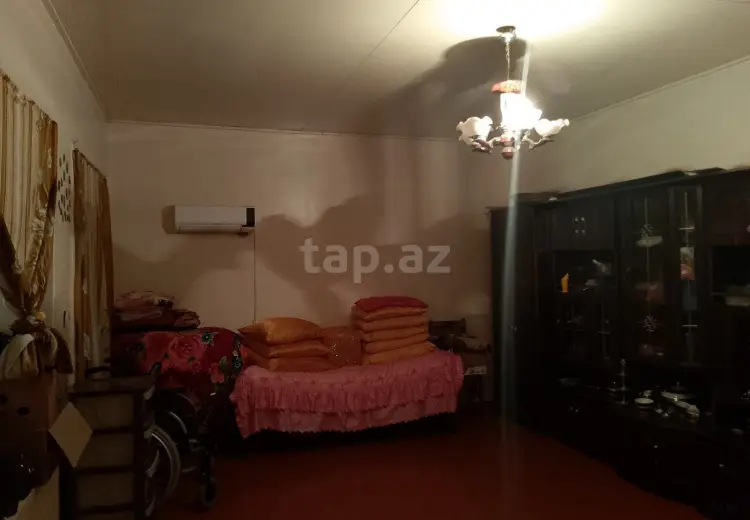 7 otaqlı mənzil , Ucar