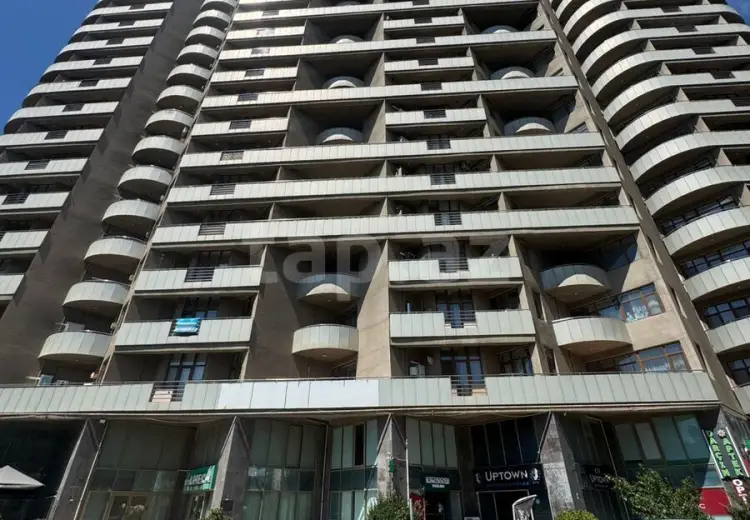 3 otaqlı mənzil , Bakı