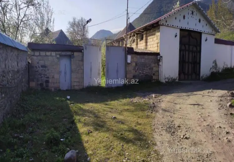 6 sot Torpaq Satılır, Qəbələ