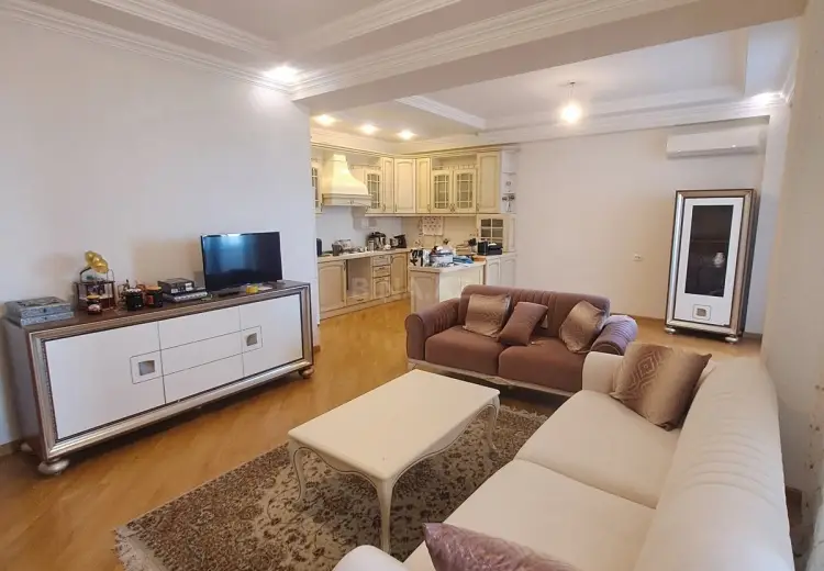 3 otaqlı mənzil Satılır, 8-ci kilometr, Nizami, Bakı