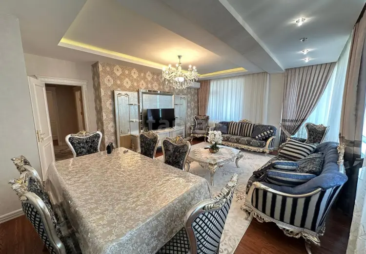 4 otaqlı mənzil , Bakı