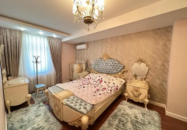 4 otaqlı mənzil , Bakı