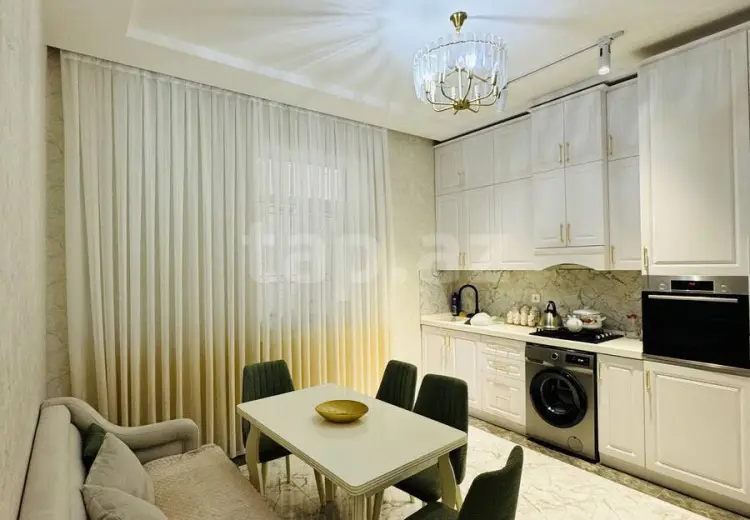 5 otaqlı mənzil , Bakı