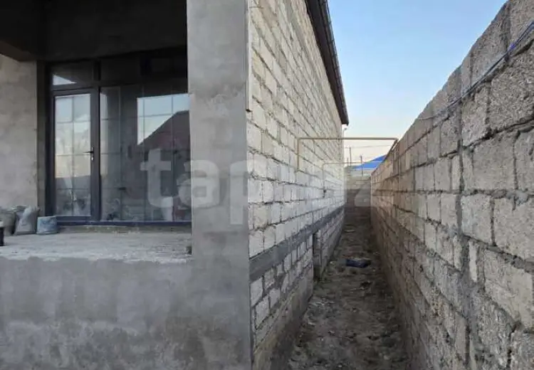 4 otaqlı mənzil , Bakı