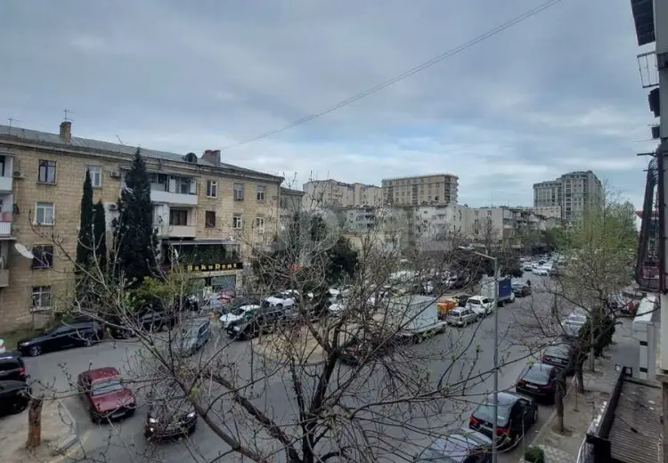 3 otaqlı mənzil , Bakı
