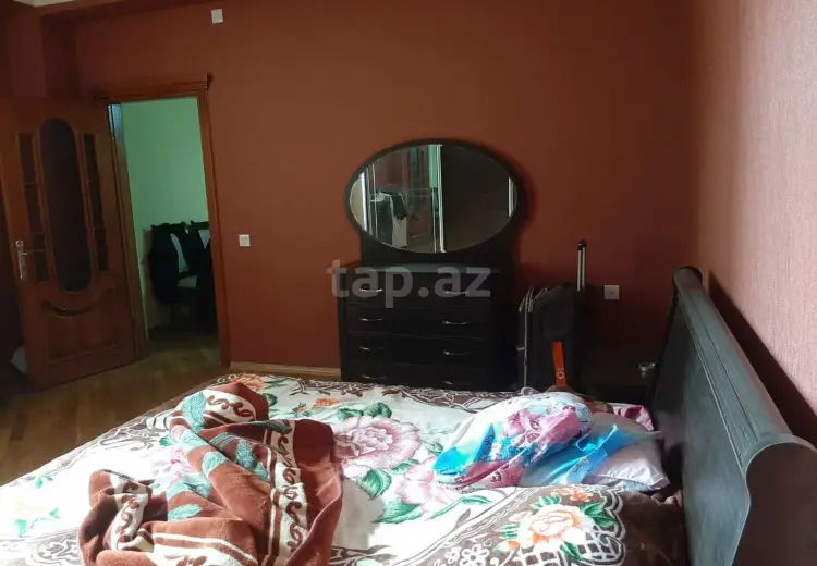 4 otaqlı mənzil , Bakı