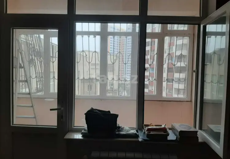 4 otaqlı mənzil , Bakı