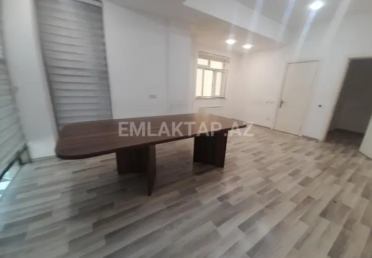 250 m² Obyekt / Ofis Kirayə (aylıq), Nərimanov, Bakı
