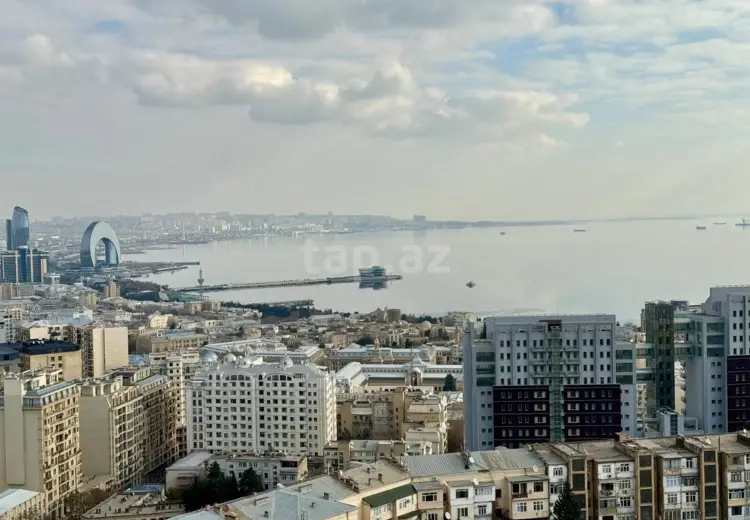 5 otaqlı mənzil , Bakı