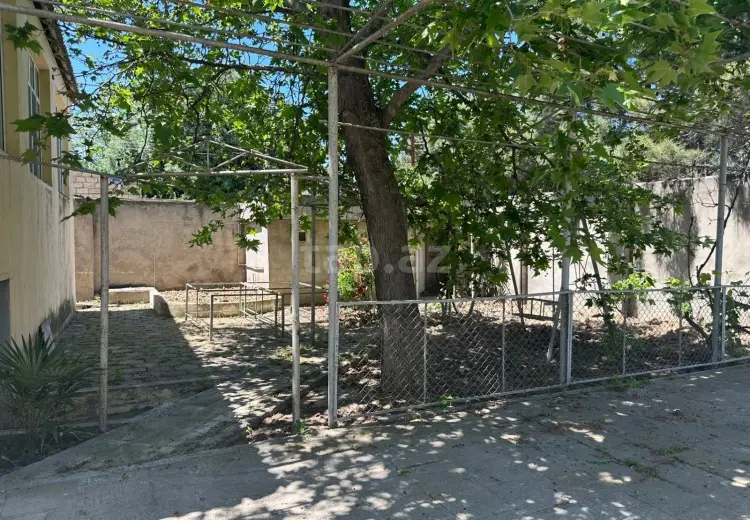 4 otaqlı mənzil , Bakı