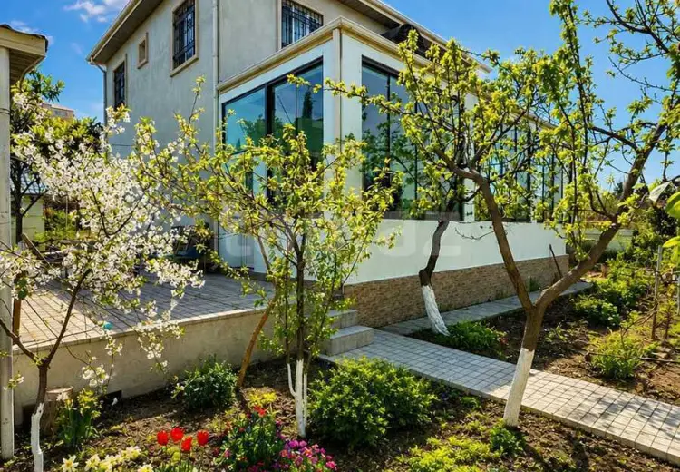 4 otaqlı mənzil , Bakı
