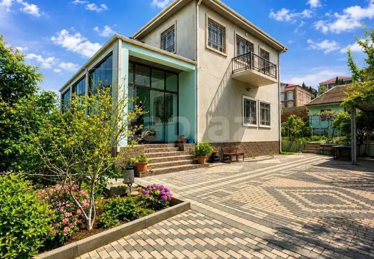 4 otaqlı mənzil , Bakı