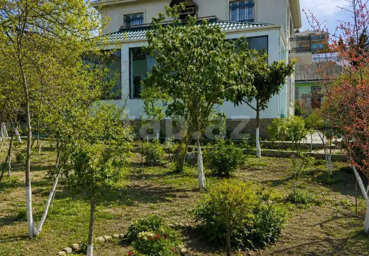 4 otaqlı mənzil , Bakı