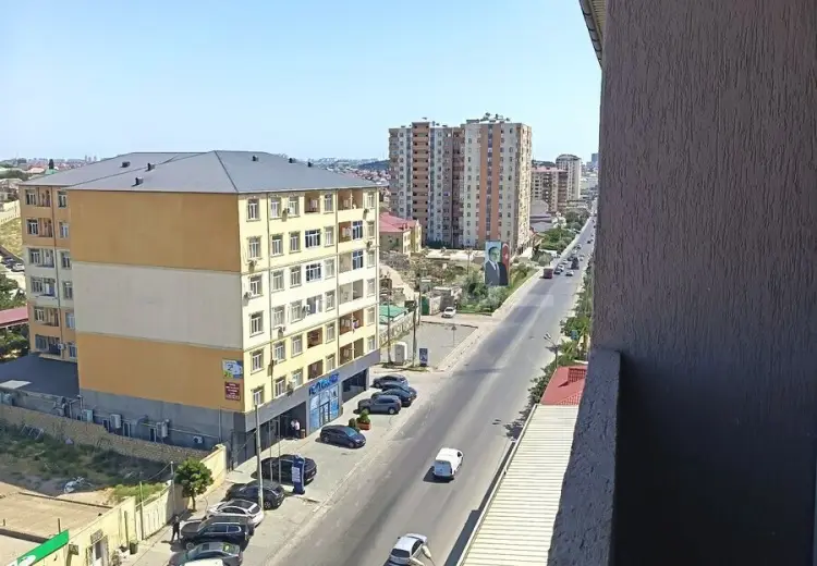 3 otaqlı mənzil , Bakı