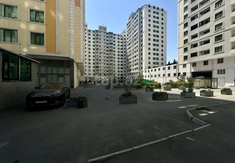3 otaqlı mənzil , Bakı