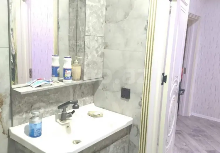 4 otaqlı mənzil , Bakı