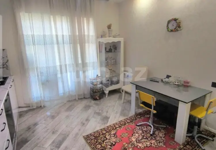4 otaqlı mənzil , Bakı