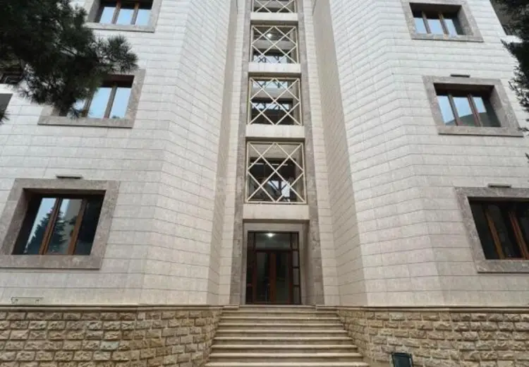 3 otaqlı mənzil Satılır, Şıxov qəs., Səbail, Bakı