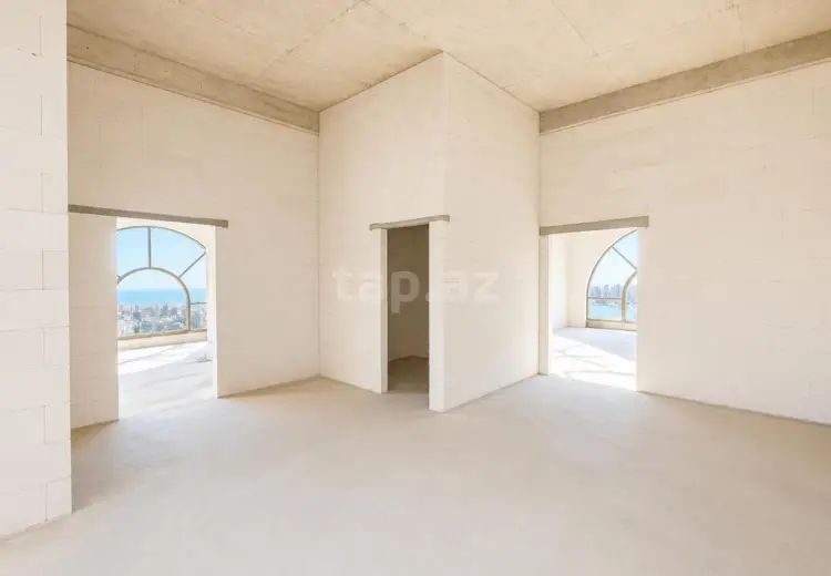 6 otaqlı mənzil , Bakı